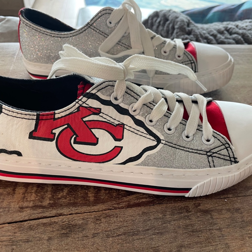 FOCO Kanas City Chiefs Glitter Sneaker Sz 9